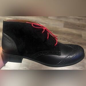 Julia Bo leather Oxford boots, size 36, looks to fit 5.5 to 6. Measures: 9.75”